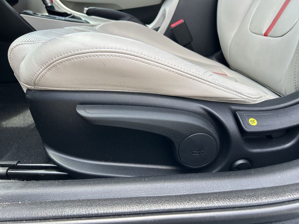 2020 Hyundai Veloster Turbo Ultimate