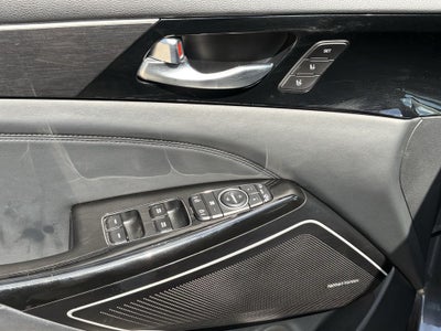 2018 Kia Cadenza Limited