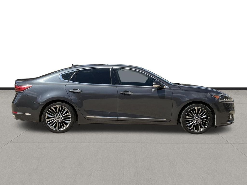 2018 Kia Cadenza Limited