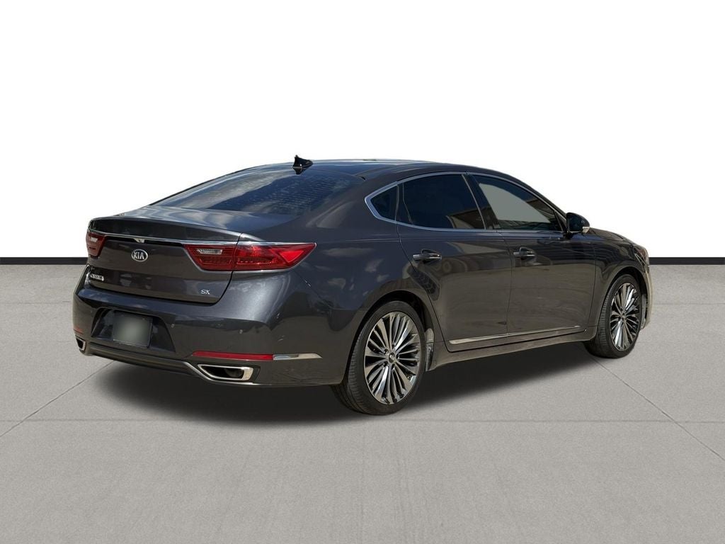 2018 Kia Cadenza Limited