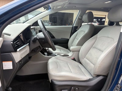 2022 Kia Niro LXS