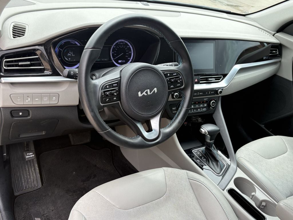 2022 Kia Niro LXS