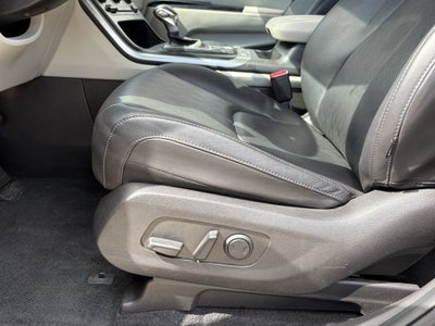 2023 Kia Carnival LX Seat Package