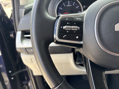 2023 Kia Carnival LX Seat Package