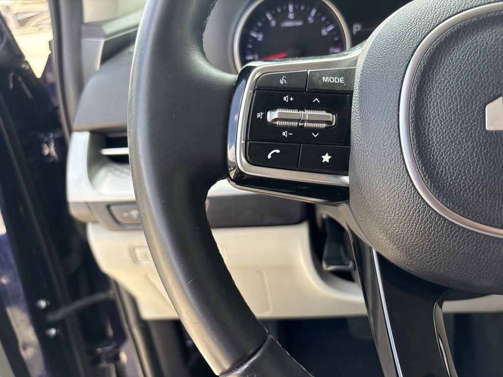 2023 Kia Carnival LX Seat Package