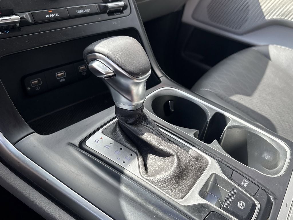 2023 Kia Carnival LX Seat Package
