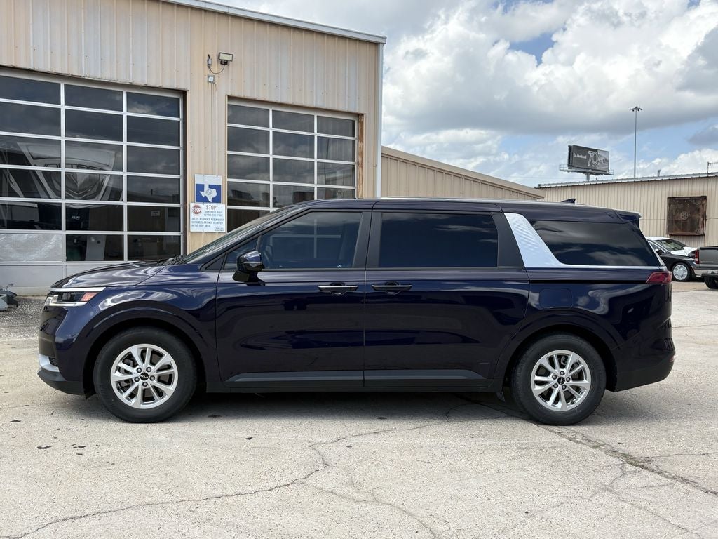 2023 Kia Carnival LX Seat Package