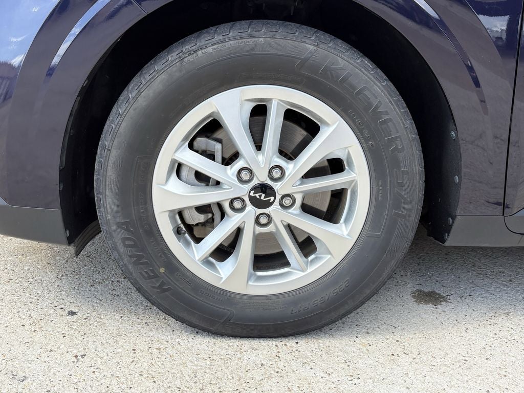 2023 Kia Carnival LX Seat Package