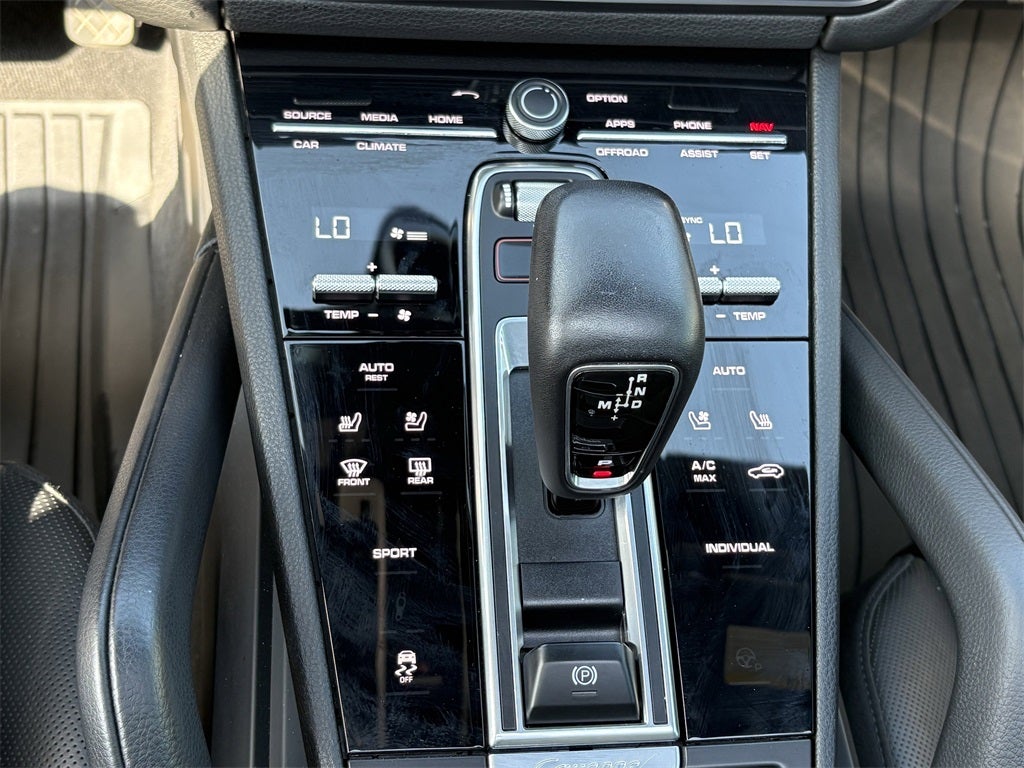 2021 Porsche Cayenne Base