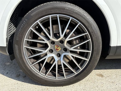 2021 Porsche Cayenne Base
