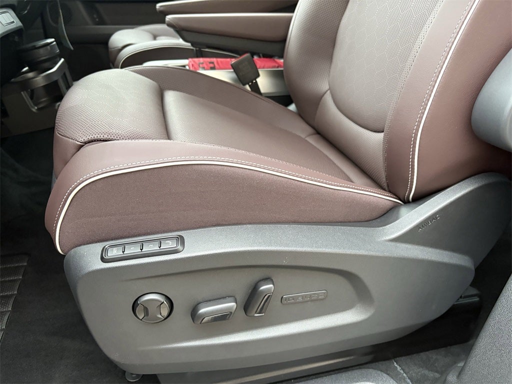 2025 Volkswagen ID. Buzz Pro S Plus