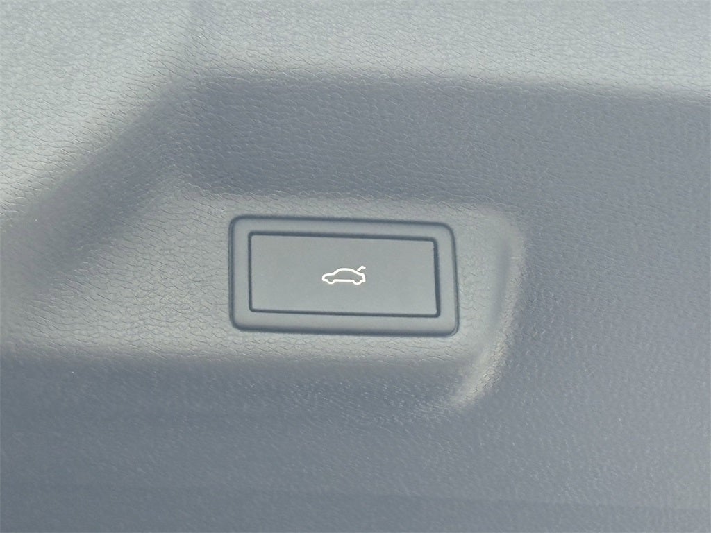 2025 Volkswagen ID. Buzz Pro S Plus