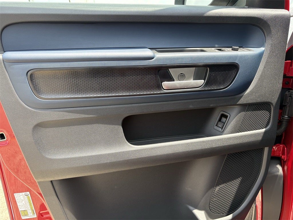 2025 Volkswagen ID. Buzz Pro S Plus