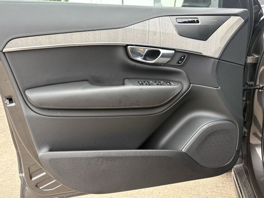 2025 Volvo XC90 B6 Ultra