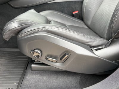 2025 Volvo XC90 B6 Ultra