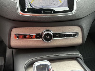2025 Volvo XC90 B6 Ultra