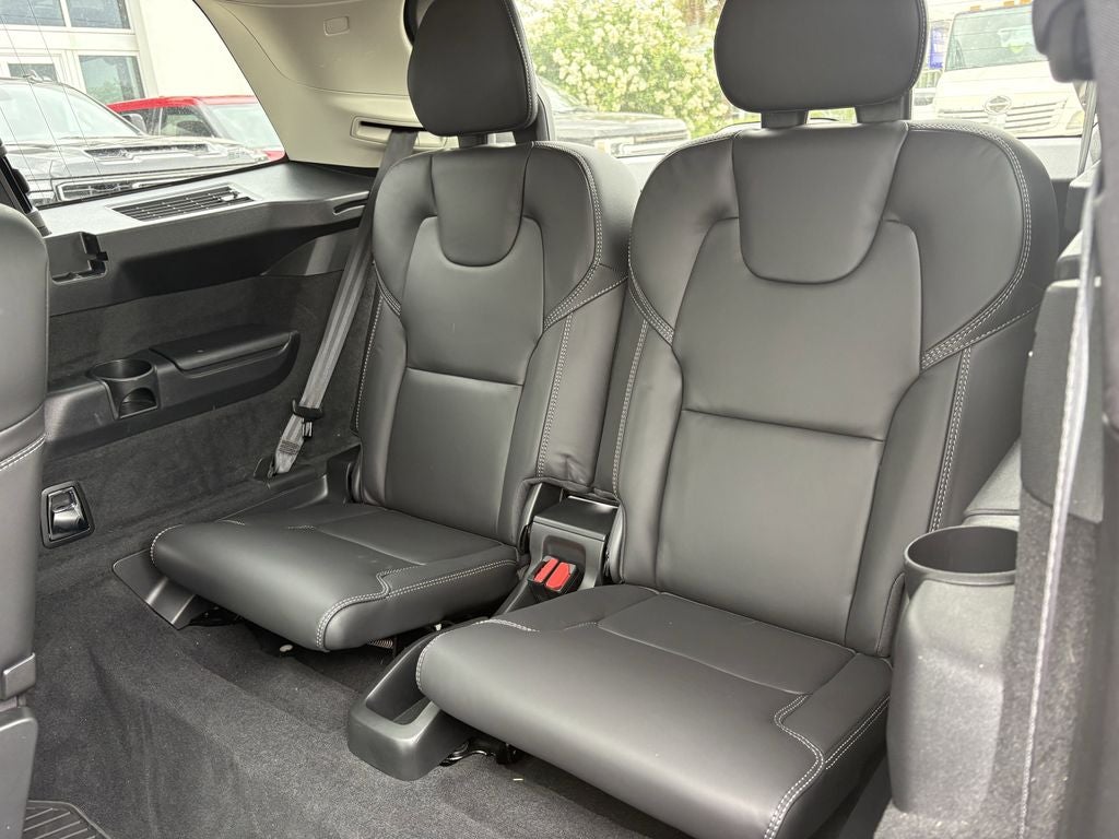2025 Volvo XC90 B6 Ultra