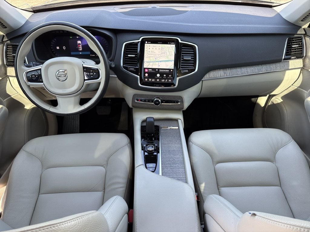 2024 Volvo XC90 B6 Plus Bright Theme