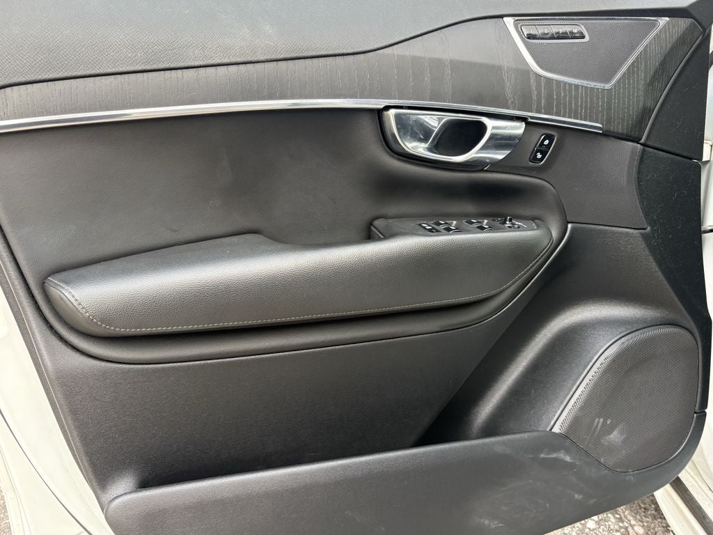 2020 Volvo XC90 T5 Momentum