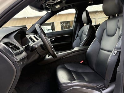 2020 Volvo XC90 T5 Momentum