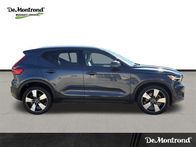 2021 Volvo XC40 Momentum