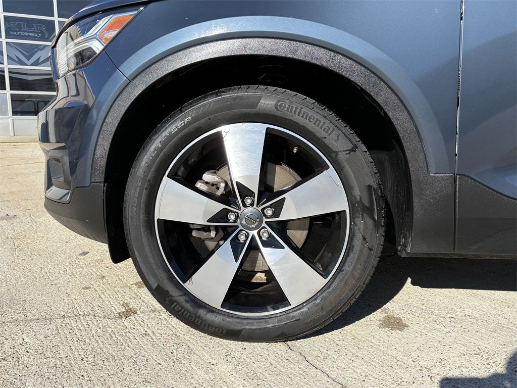 2021 Volvo XC40 Momentum