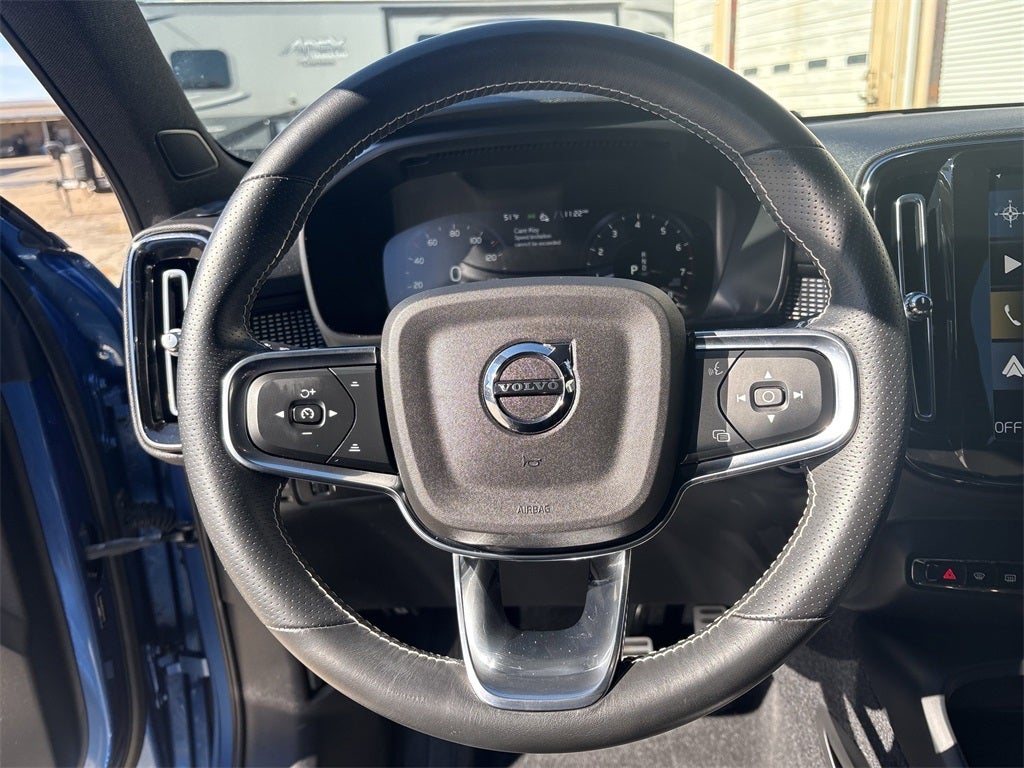 2021 Volvo XC40 R-Design