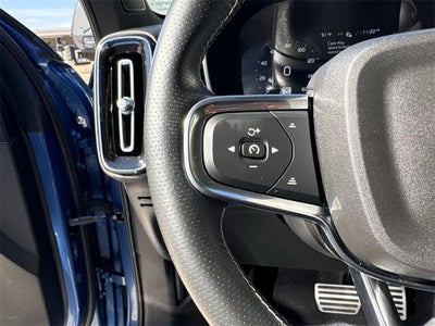 2021 Volvo XC40 R-Design