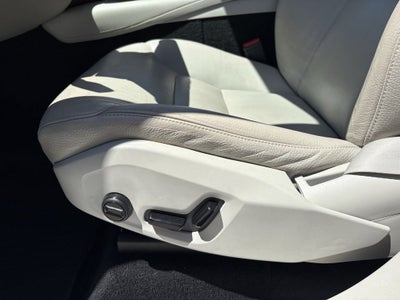 2022 Volvo XC90 T6 Momentum