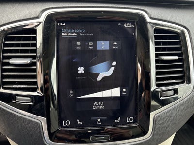 2016 Volvo XC90 T6 Momentum
