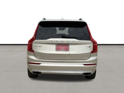 2016 Volvo XC90 T6 Momentum