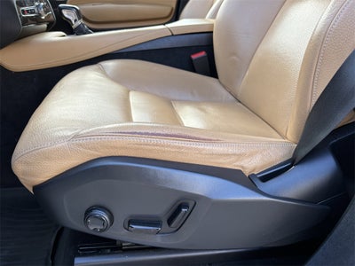 2017 Volvo XC90 T6 Momentum