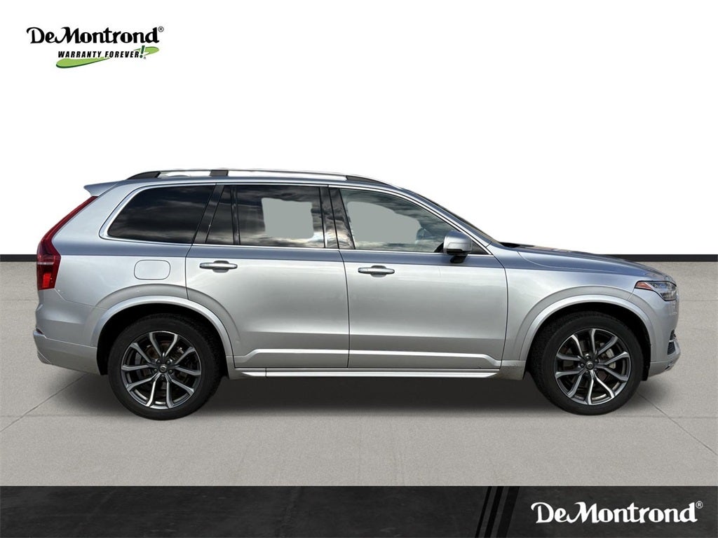 2017 Volvo XC90 T6 Momentum