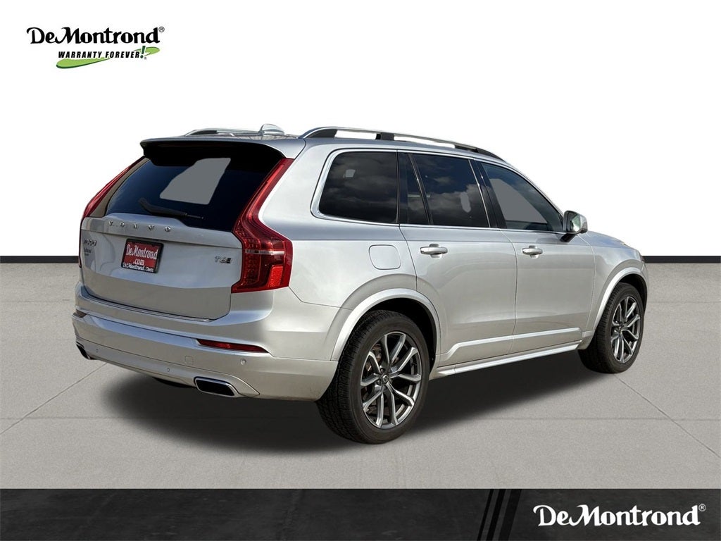 2017 Volvo XC90 T6 Momentum