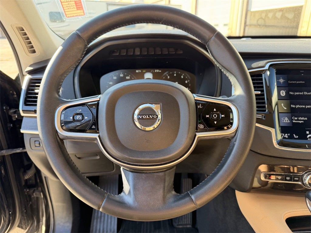 2016 Volvo XC90 T6 Momentum