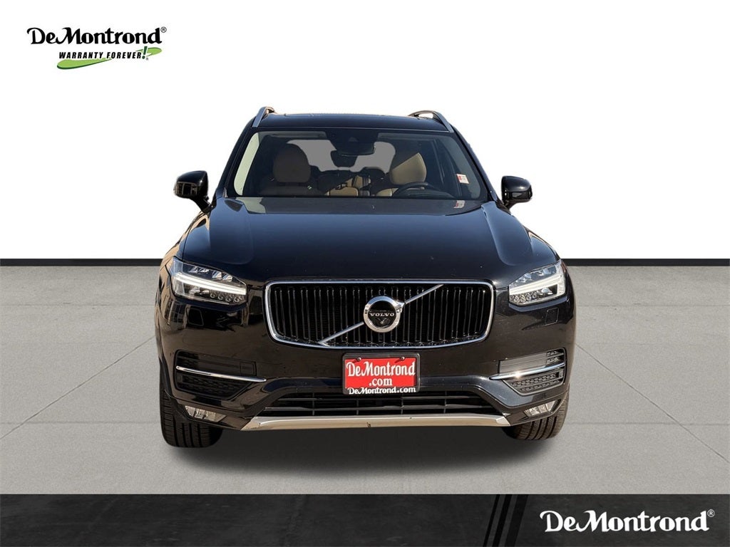 2016 Volvo XC90 T6 Momentum