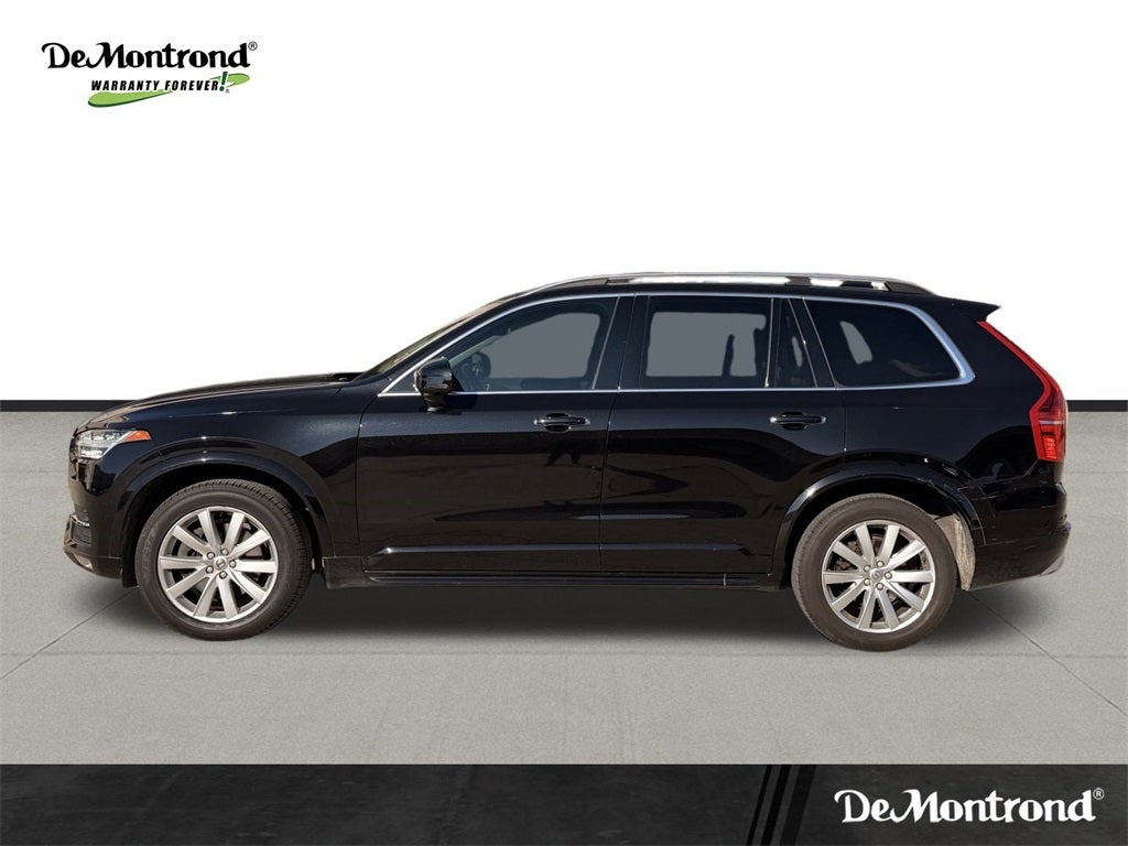 2016 Volvo XC90 T6 Momentum