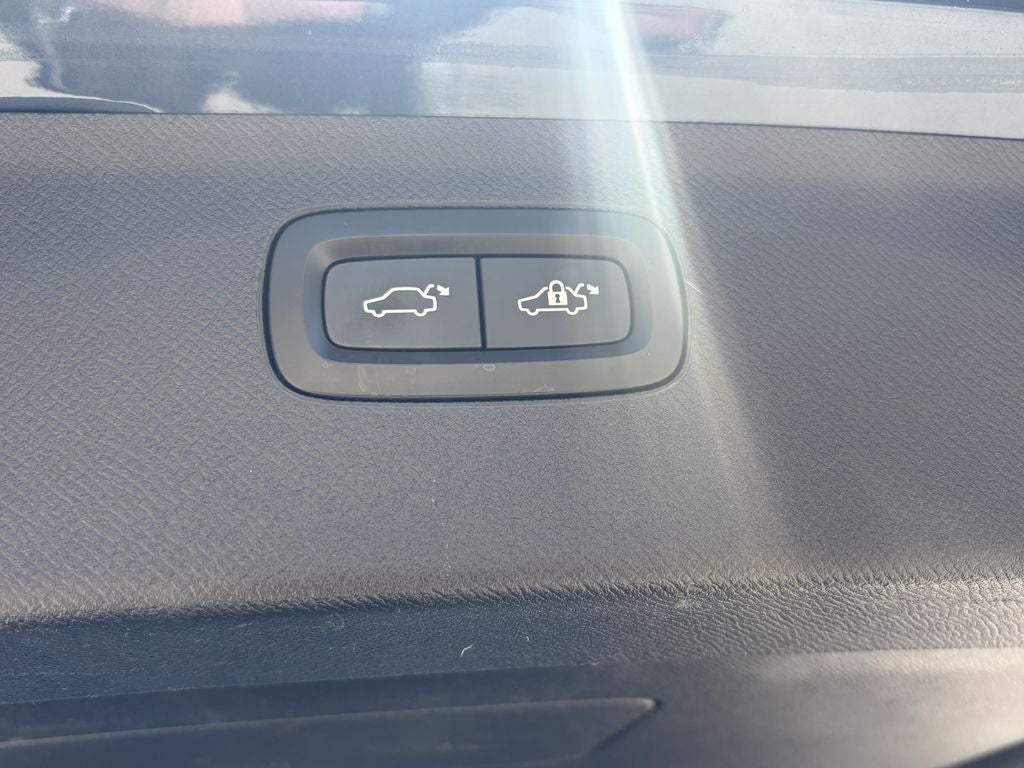 2018 Volvo XC90 T6 Inscription