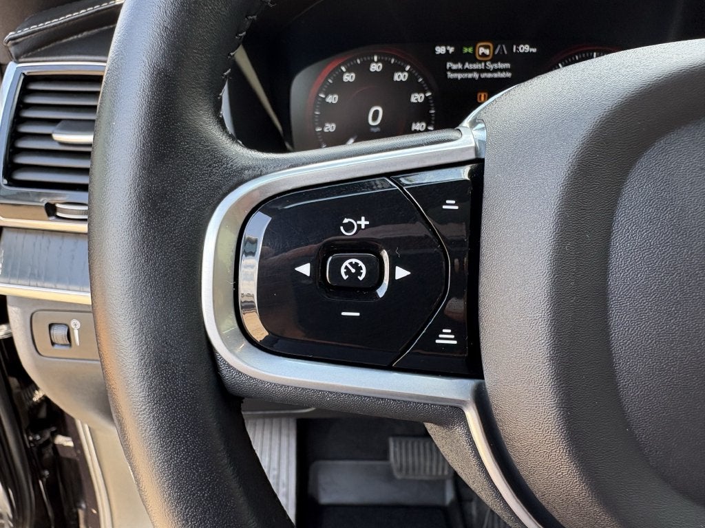 2022 Volvo XC90 T6 Inscription