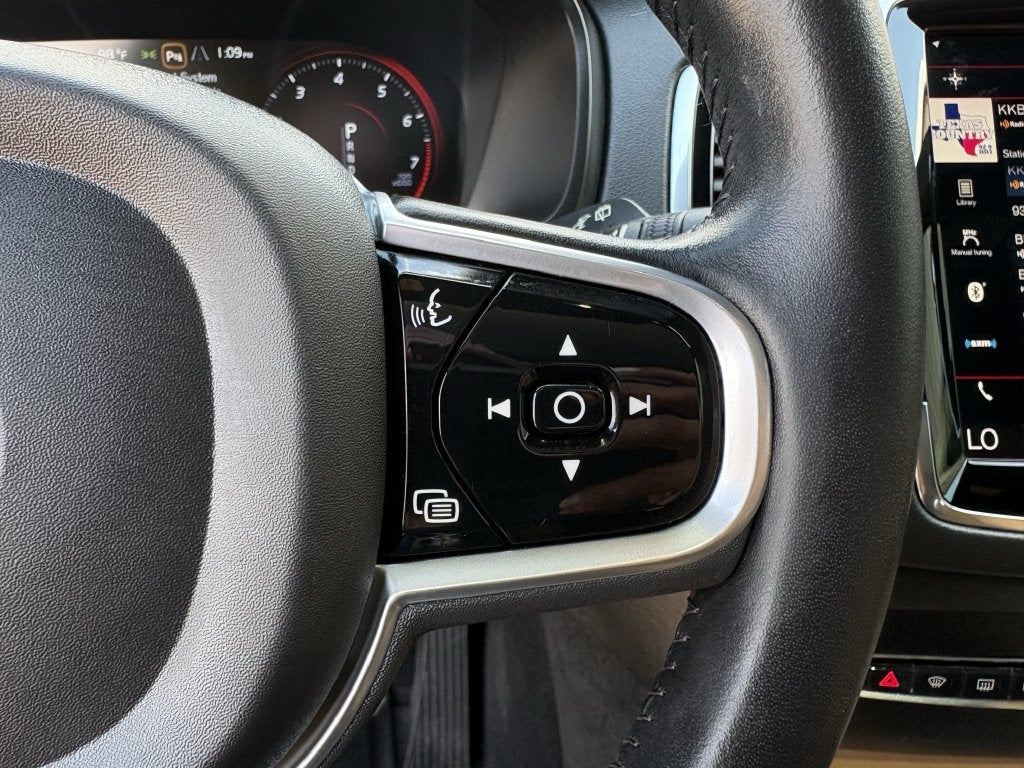 2022 Volvo XC90 T6 Inscription