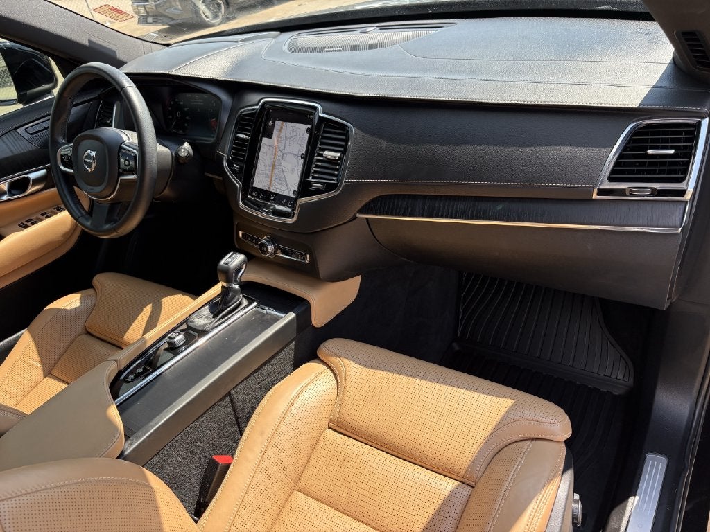 2022 Volvo XC90 T6 Inscription