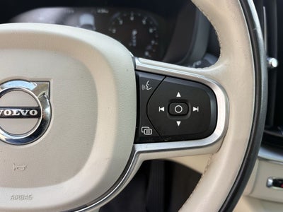 2018 Volvo XC60 T6 Momentum