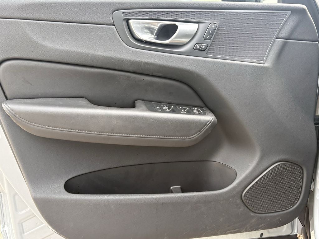 2024 Volvo XC60 B5 Core