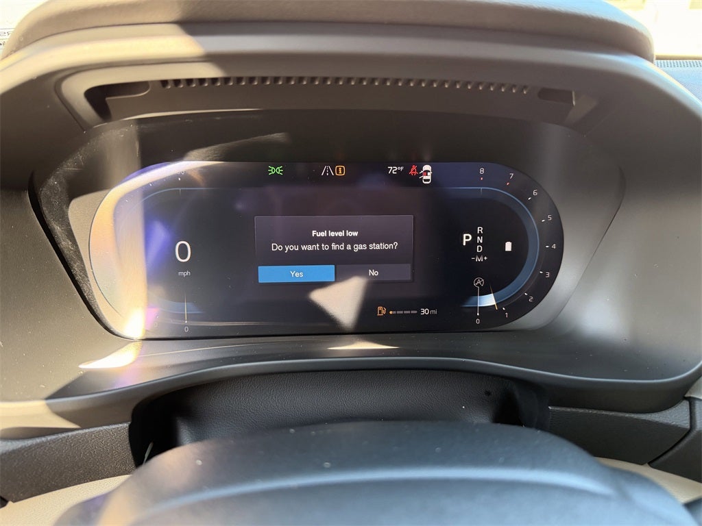 2023 Volvo XC40 Ultimate BRIGHT THEME