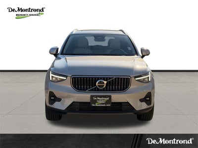 2023 Volvo XC40 Ultimate BRIGHT THEME