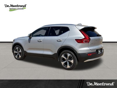 2023 Volvo XC40 B5 Plus Bright Theme