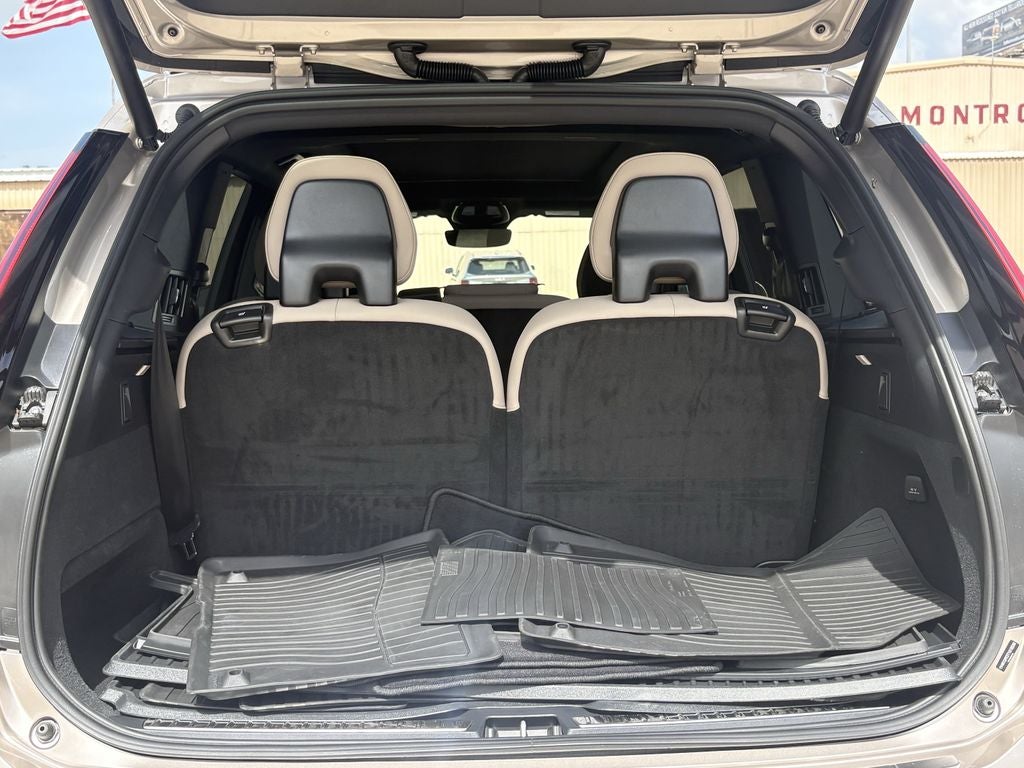 2026 Volvo XC90 B5 Plus