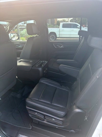 2023 Chevrolet Suburban LT