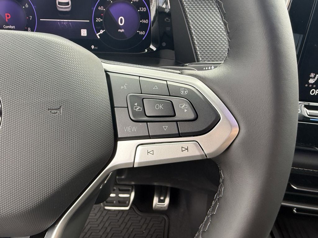 2026 Volkswagen Atlas Cross Sport 2.0T SEL R-Line Black