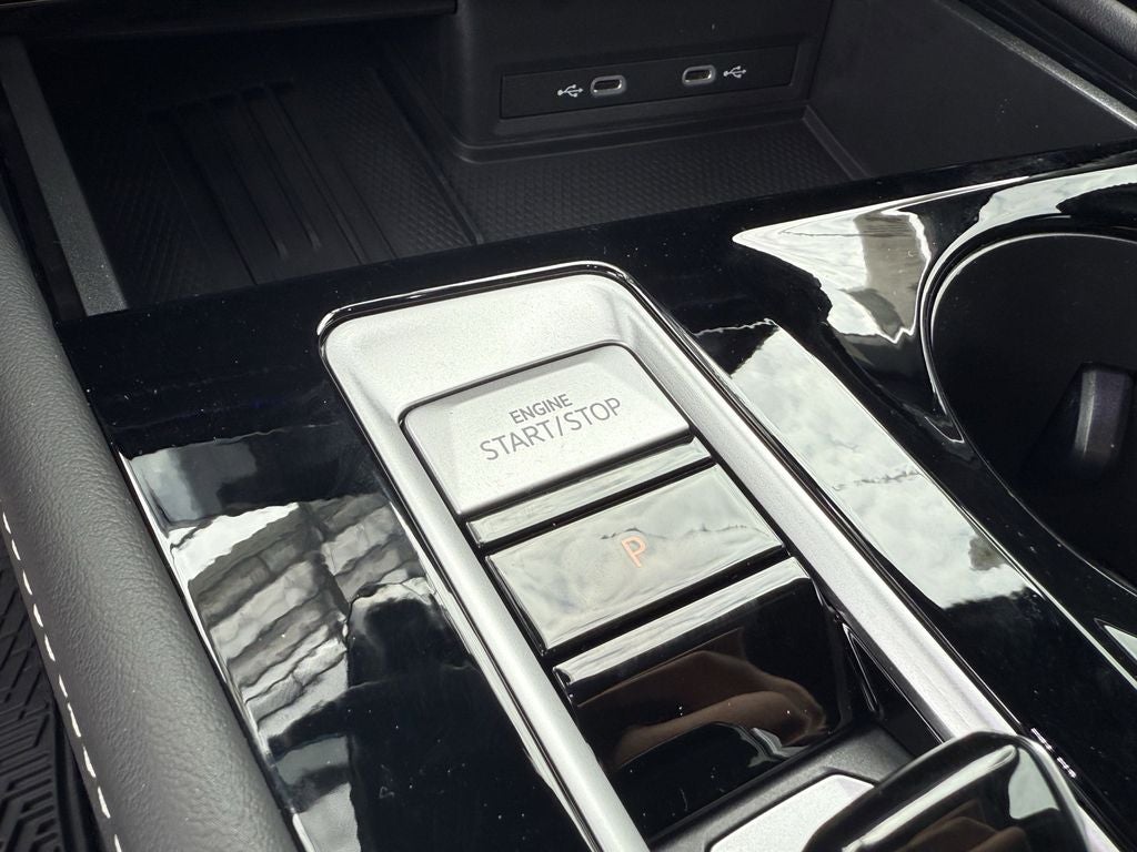 2026 Volkswagen Atlas Cross Sport 2.0T SEL R-Line Black